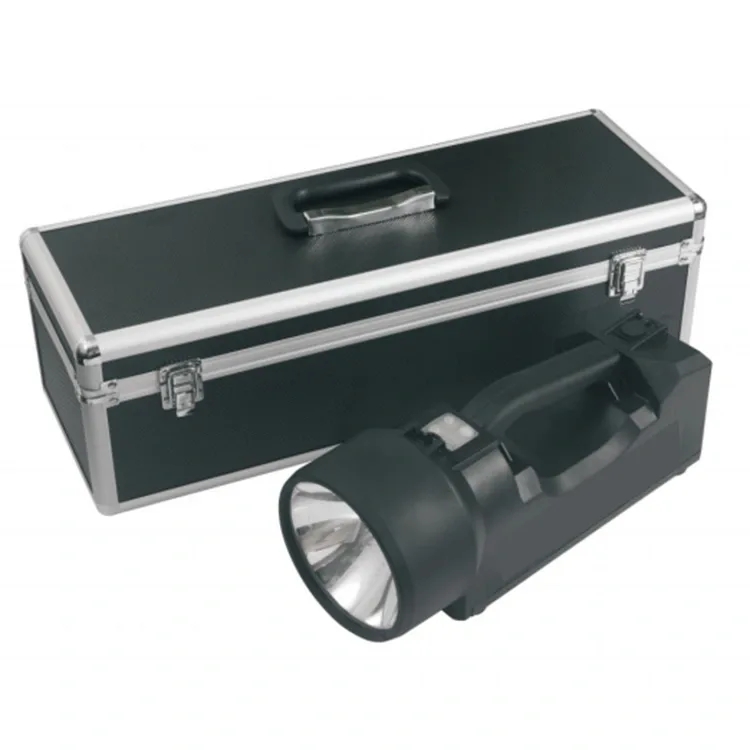 Inona no tokony hotandremana rehefa mampiasa Xenon Searchlight Portable